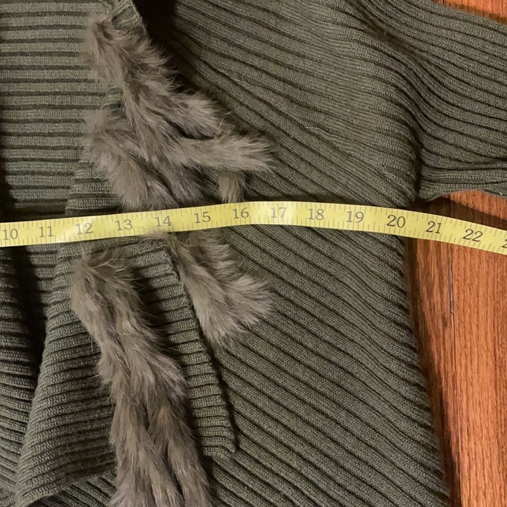 São Paulo green wool cardigan sweater with cascade rabbit fur open front Large - Picture 12 of 14
